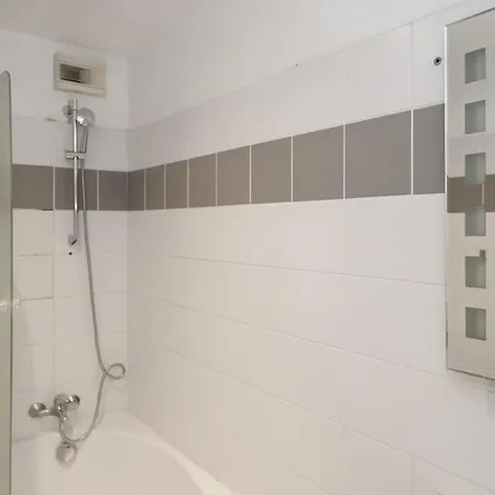 404 - Petit Bijou Dans Immeuble Hotelier 5 - Flat-guest Appartamento *