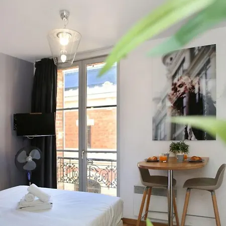 404 - Petit Bijou Dans Immeuble Hotelier 5 - Flat-guest Appartamento *